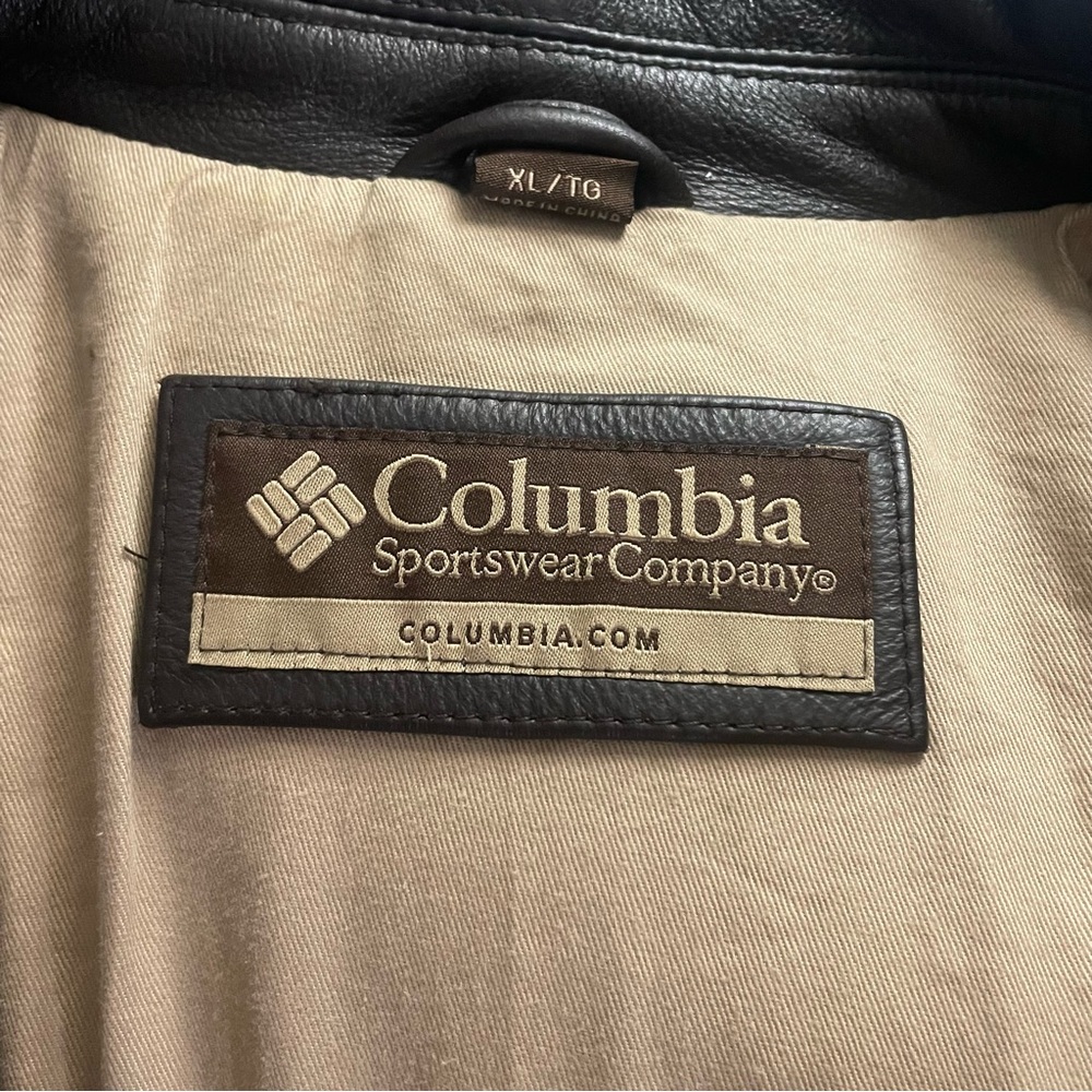 Columbia Men's Dark Brown Leather Jacket - Picture 2 of 15